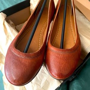 Genuine BRAND NEW FRYE Ballet Flats